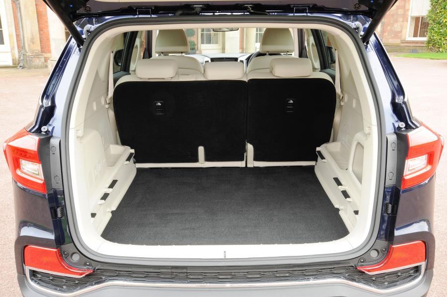 Багажник SsangYong Rexton Ultimate 2017 года  (UK) (фото 10 из 12)